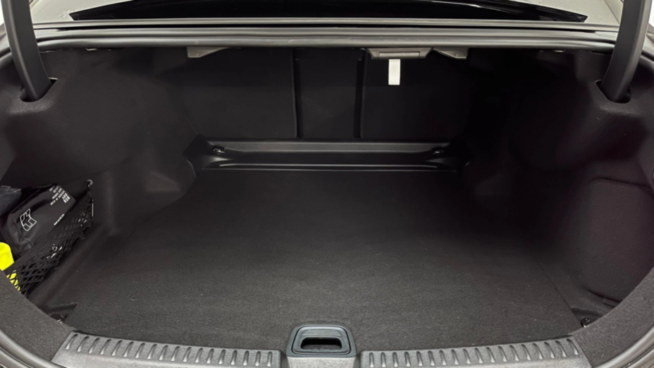 MERCEDES-BENZ E Klasa E 220 d mHEV 4-Matic AMG 9G-Tronic