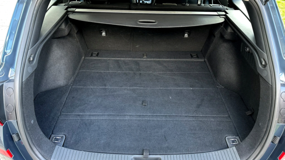 HYUNDAI i30 i30 1.5 DPI Classic +