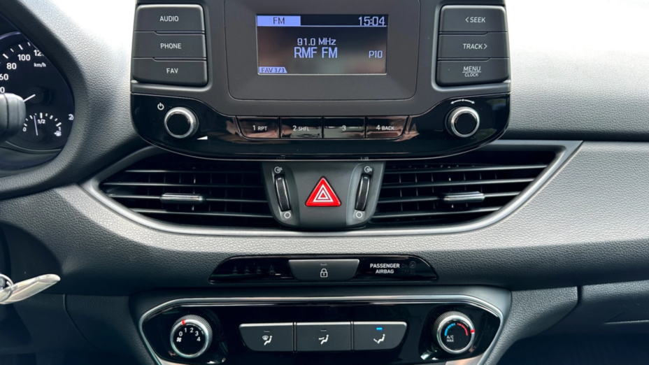 HYUNDAI i30 i30 1.5 DPI Classic +