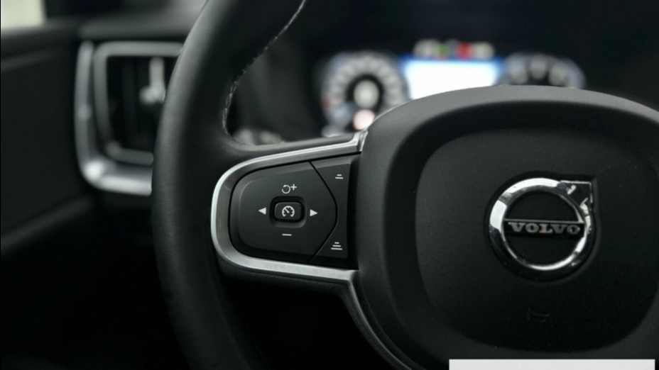 VOLVO V60 V60 B3 B Momentum Pro aut