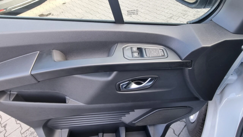 RENAULT Trafic Trafic Kombi 2.0 Blue dCi L2 Equilibre Nowy