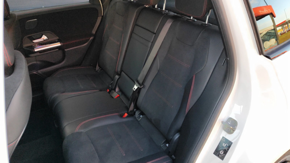 MERCEDES-BENZ B Klasa B 220 4-Matic mHEV AMG Line 8G-DCT