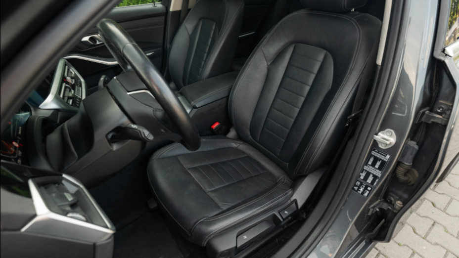 BMW Seria 3 320d xDrive Luxury Line aut
