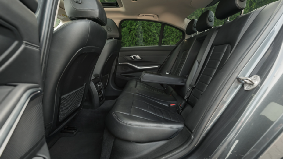 BMW Seria 3 320d xDrive Luxury Line aut