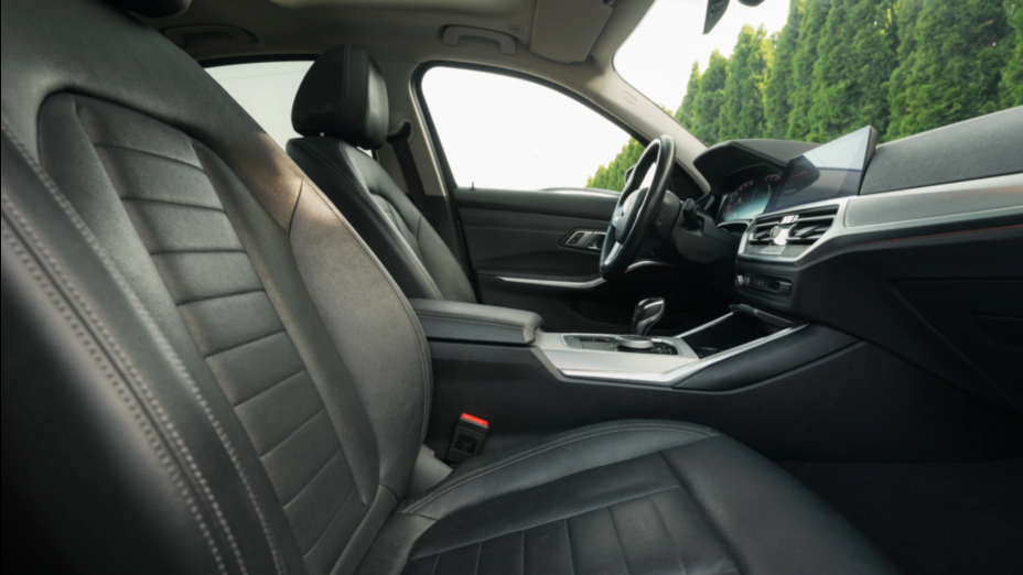 BMW Seria 3 320d xDrive Luxury Line aut
