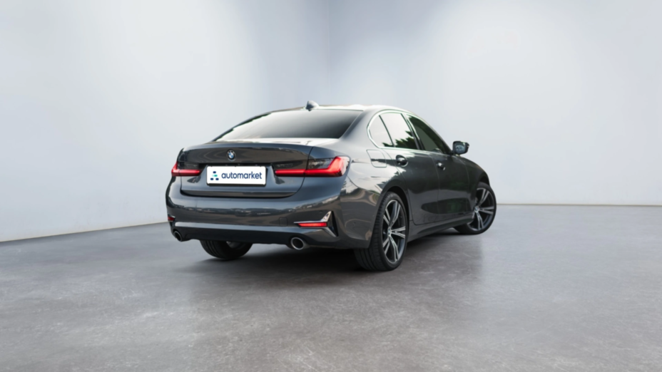 BMW Seria 3 320d xDrive Luxury Line aut