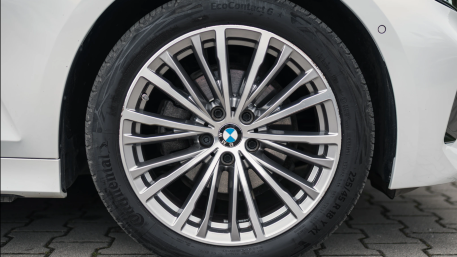 BMW Seria 3 320d xDrive mHEV aut