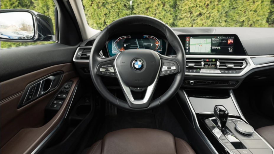 BMW Seria 3 320d Luxury Line aut
