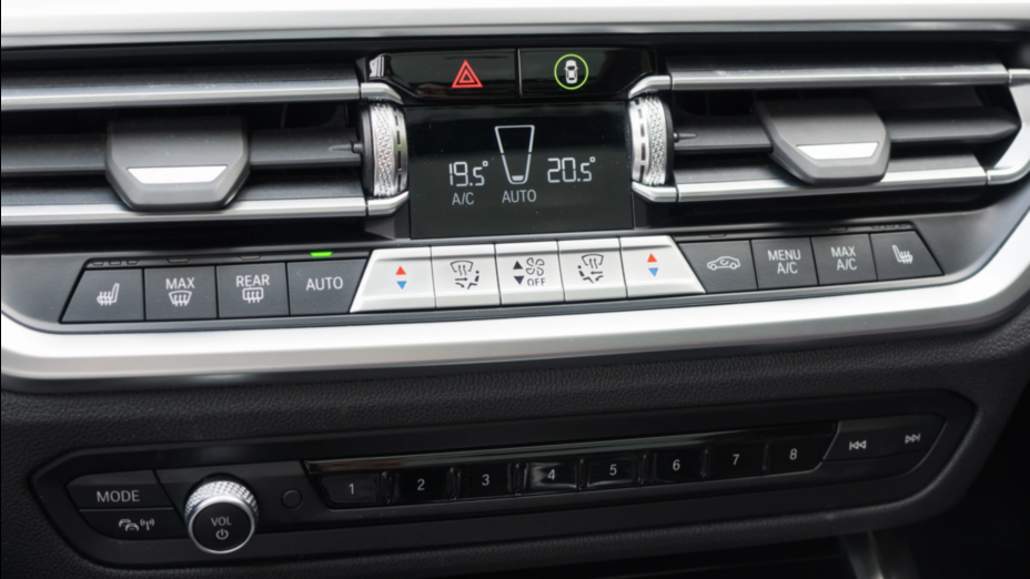 BMW Seria 3 320d Luxury Line aut