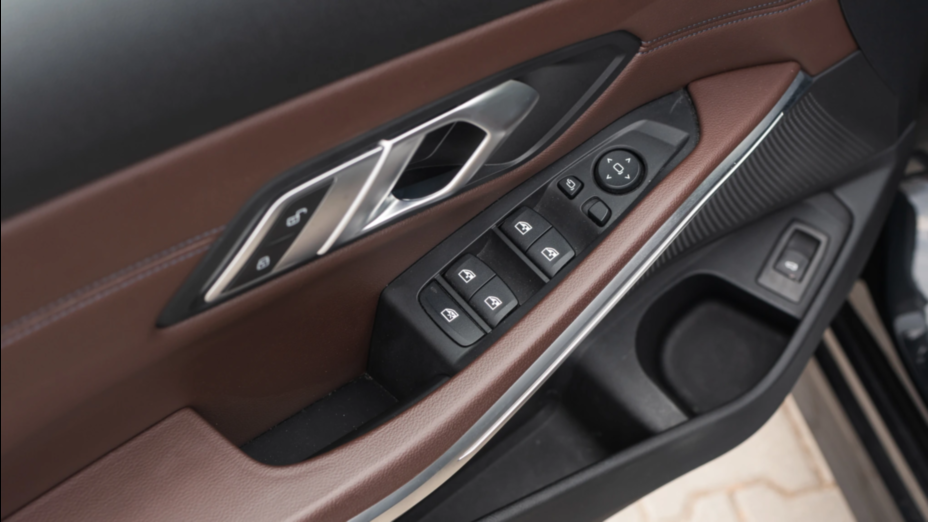 BMW Seria 3 320d Luxury Line aut