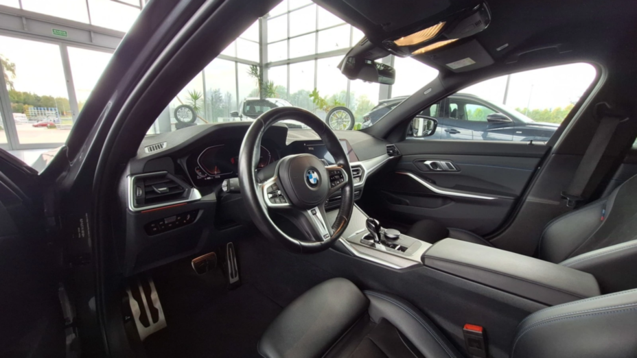 BMW Seria 3 320d xDrive mHEV M Sport sport-aut