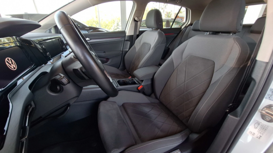VOLKSWAGEN Golf Golf VIII 1.5 eTSI EVO Style DSG