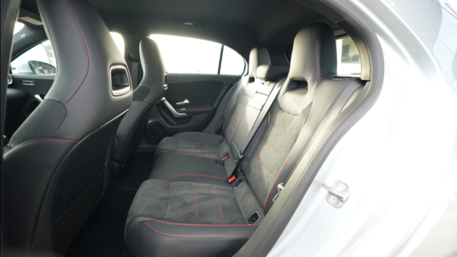 MERCEDES-BENZ A Klasa A 200 7G-DCT