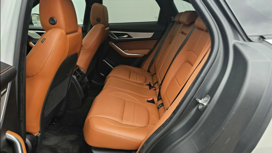 JAGUAR F-Pace F-Pace 2.0 D200 mHEV AWD R-Dynamic SE