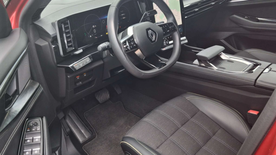 RENAULT Austral Austral 1.3 TCe mHEV Iconic aut