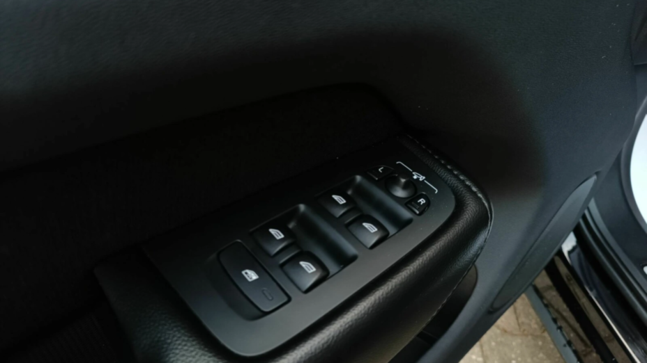 VOLVO XC60 XC60 T4 Momentum Pro aut