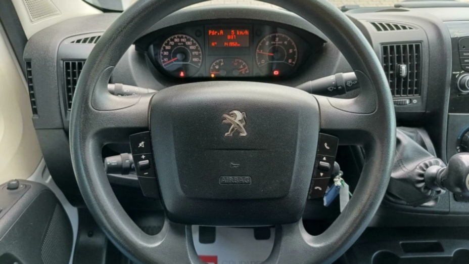 PEUGEOT Boxer Boxer 335 BlueHDi L3H2