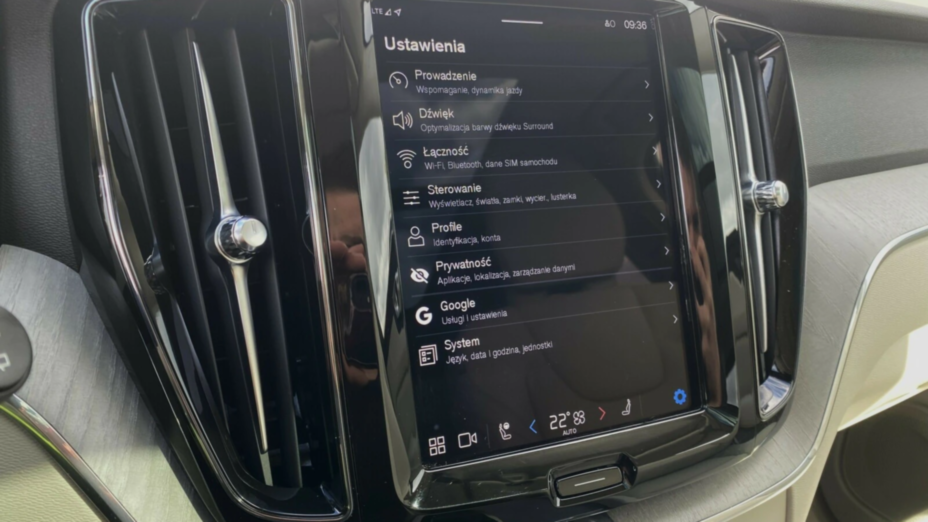 VOLVO XC60 XC60 T6 Plug-In Hybrid AWD Plus Dark aut