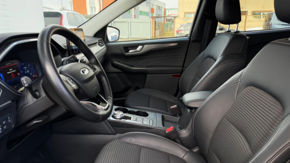 FORD Kuga Kuga 2.5 FHEV FWD Titanium