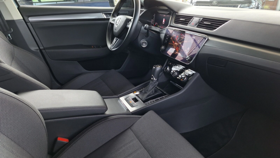 SKODA Superb Superb 2.0 TDI SCR Style DSG