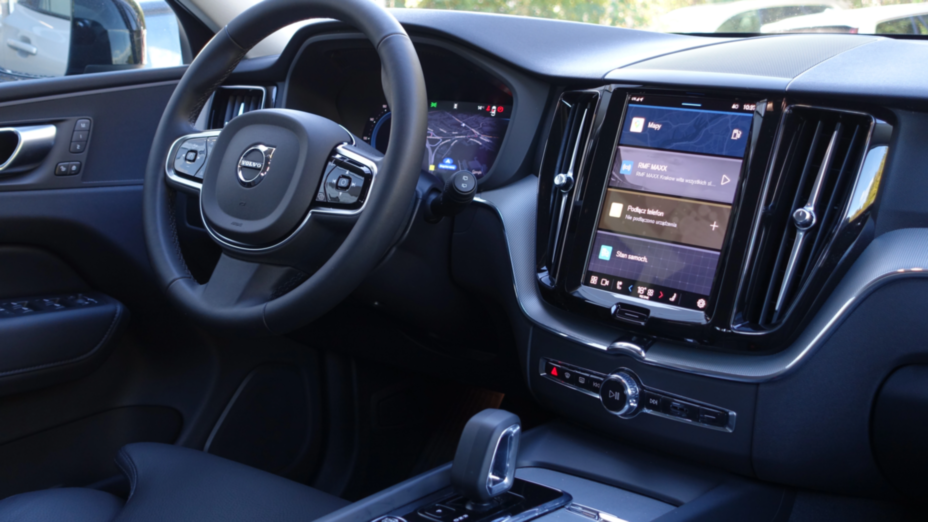 VOLVO XC60 XC60 B4 D AWD Plus Dark aut