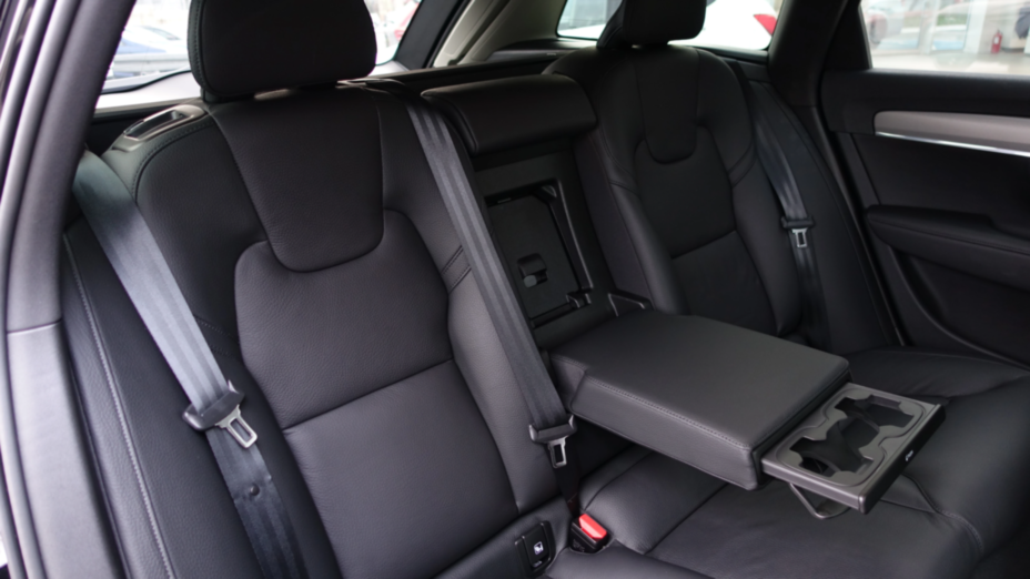 VOLVO V90 V90 CC B5 B AWD Core aut