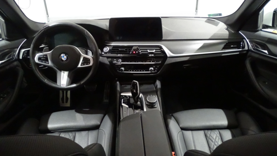 BMW Seria 5 520d xDrive mHEV M Sport sport-aut