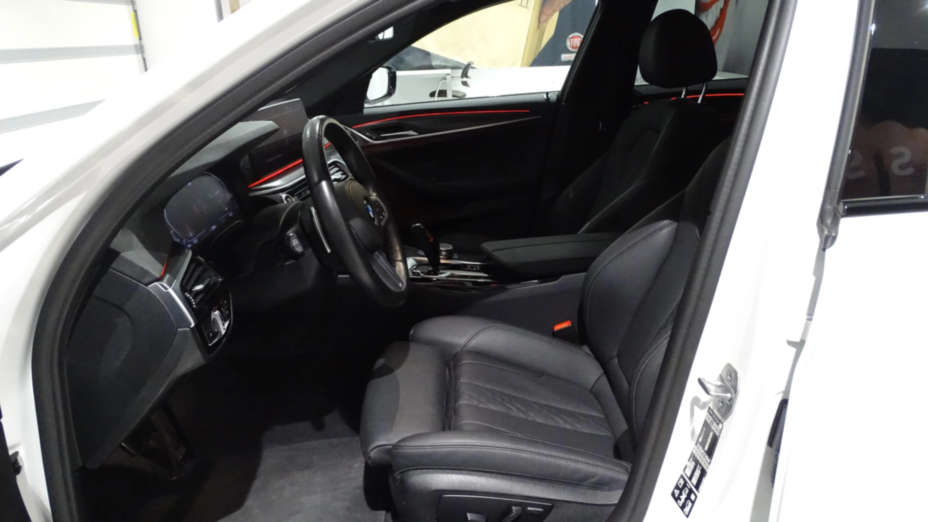 BMW Seria 5 520d xDrive mHEV M Sport sport-aut