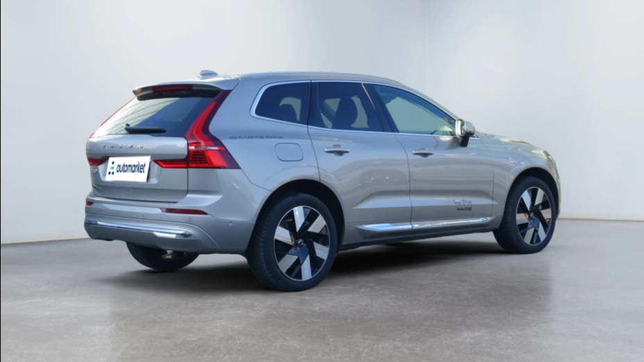 VOLVO XC60 XC60 T8 Plug-In Hybrid AWD Ultimate Bright aut