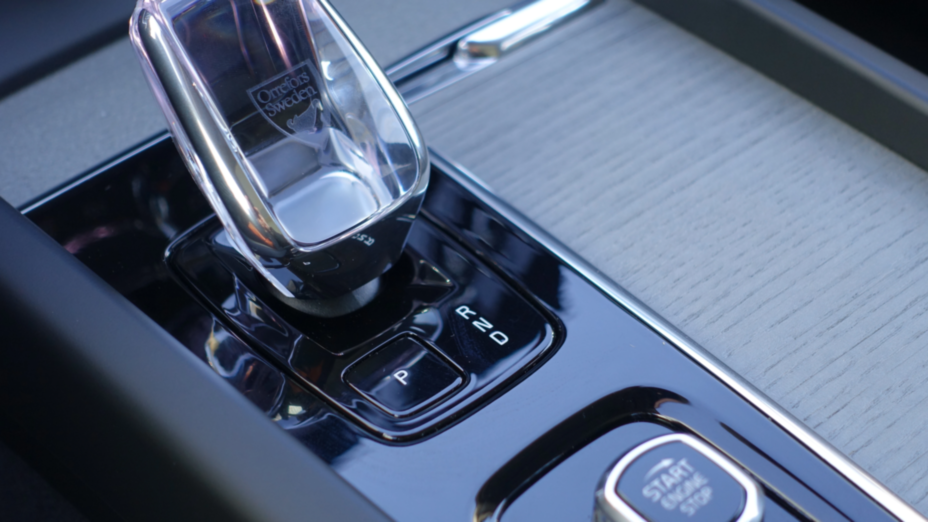 VOLVO XC60 XC60 T8 Plug-In Hybrid AWD Ultimate Bright aut