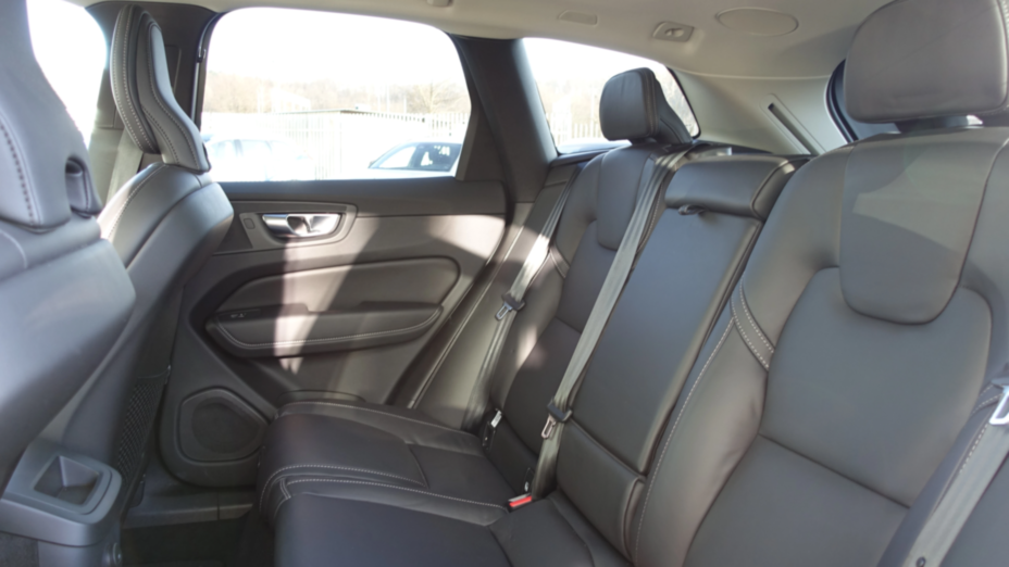 VOLVO XC60 XC60 T8 Plug-In Hybrid AWD Ultimate Bright aut