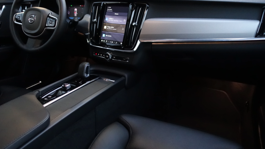 VOLVO V90 V90 CC B4 D AWD Plus aut