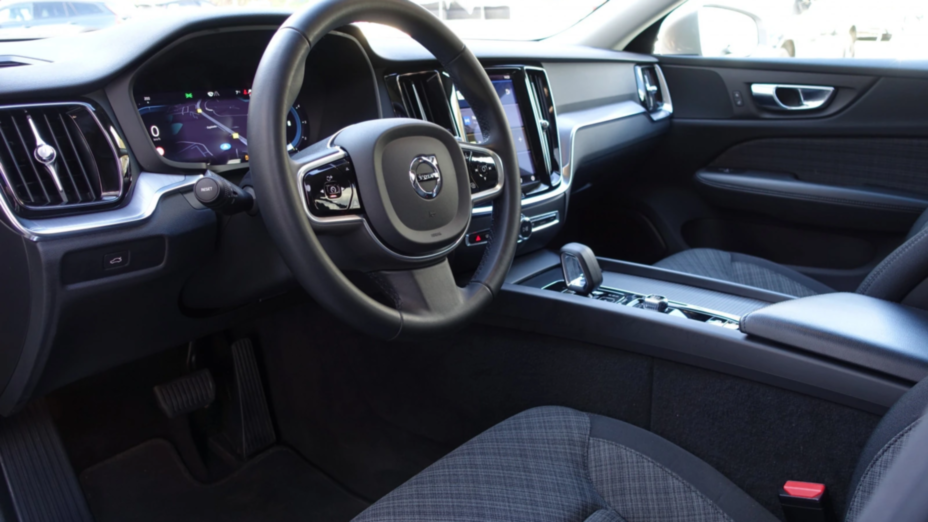 VOLVO V60 V60 CC Core B4 D AWD aut