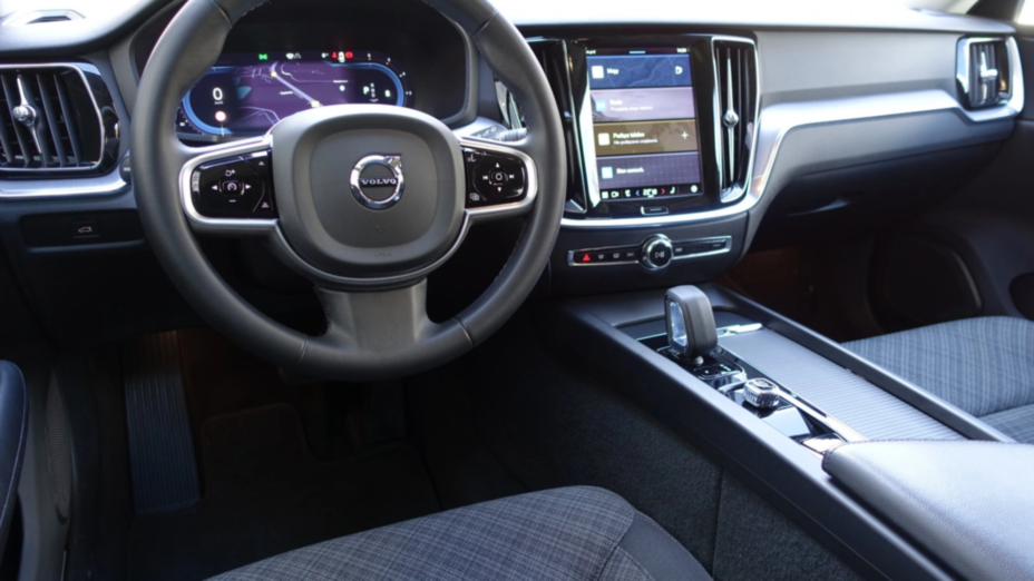 VOLVO V60 V60 CC Core B4 D AWD aut