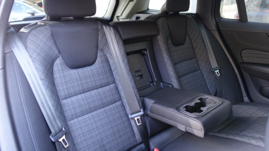 VOLVO V60 V60 CC Core B4 D AWD aut