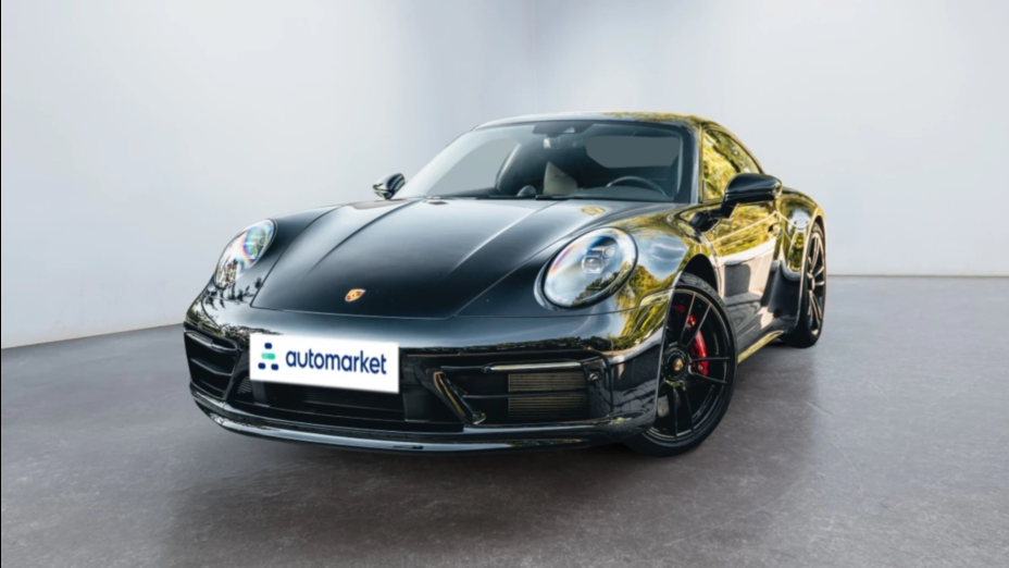PORSCHE 911 911 Carrera 4 GTS