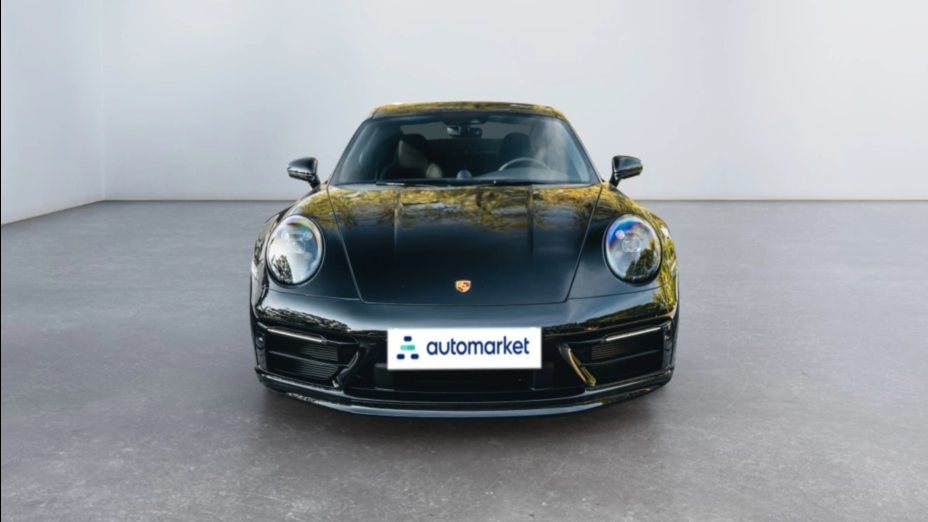 PORSCHE 911 911 Carrera 4 GTS