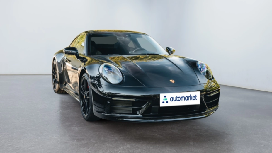 PORSCHE 911 911 Carrera 4 GTS