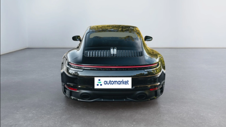 PORSCHE 911 911 Carrera 4 GTS