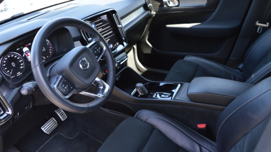 VOLVO XC40 XC40 T3 R-Design aut
