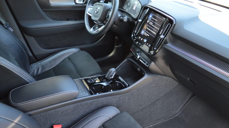 VOLVO XC40 XC40 T3 R-Design aut