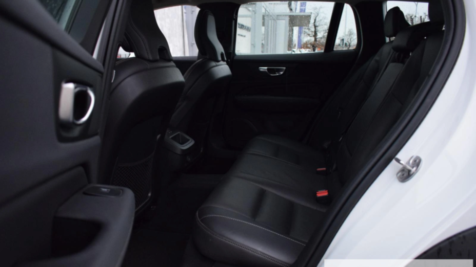 VOLVO V60 V60 CC Plus B4 D AWD aut