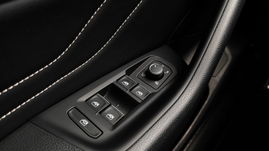 VOLKSWAGEN Arteon Arteon 2.0 TDI 4Motion R-Line DSG