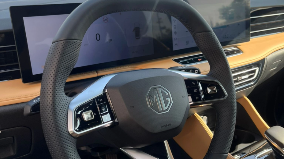 MG HS HS 1.5 T-GDI Exclusive DCT Nowy