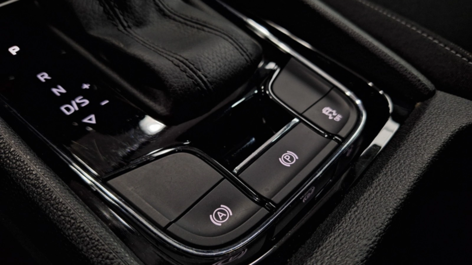 SKODA Karoq Karoq 2.0 TDI SCR 4x4 Ambition DSG