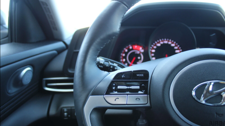 HYUNDAI Elantra Elantra 1.6 Smart CVT