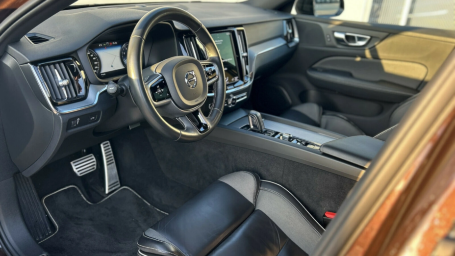 VOLVO V60 V60 B3 B R-Design aut