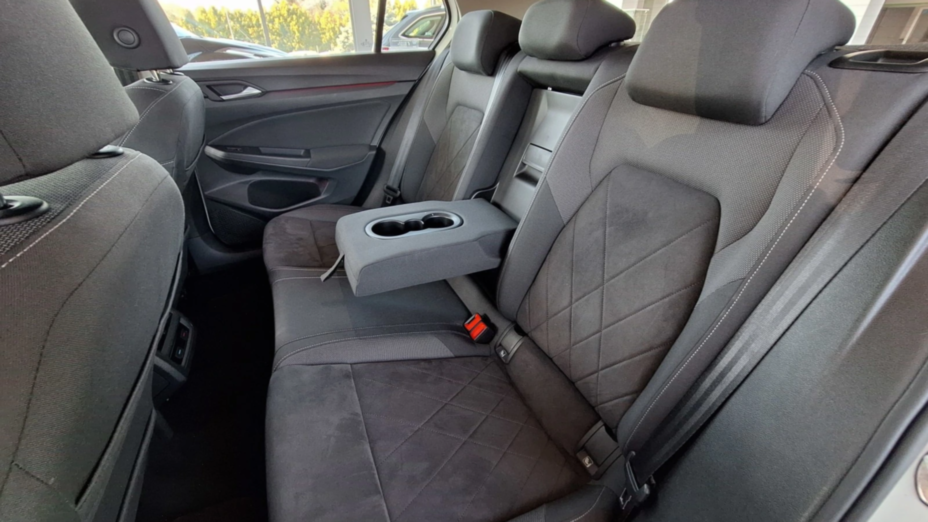 VOLKSWAGEN Golf Golf VIII 1.5 eTSI EVO Style DSG