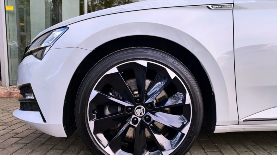 SKODA Superb Superb 2.0 TSI 4x4 Sportline DSG