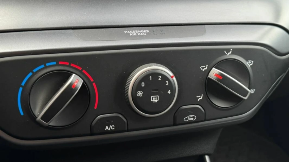 HYUNDAI i20 i20 1.0 T-GDi Pure